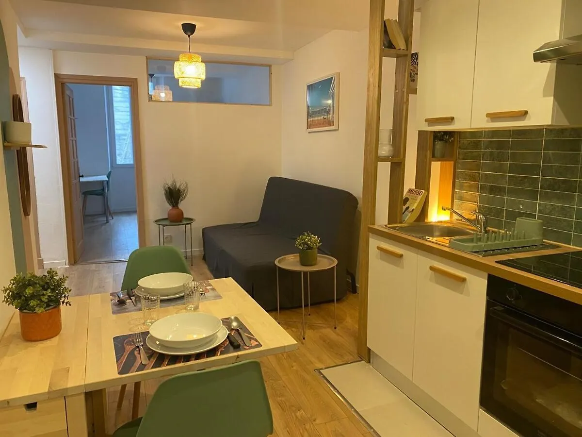 Cosy Appartement Vieux Nice Apartment